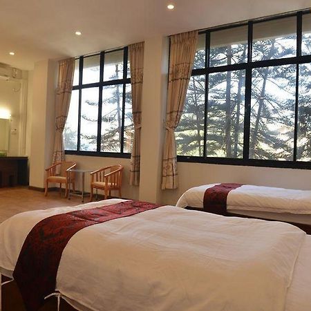 Hotel Мьичина Экстерьер фото