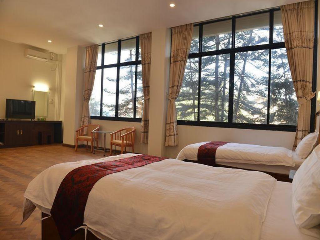 Hotel Мьичина Экстерьер фото
